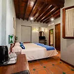 Hotel Del Toro
