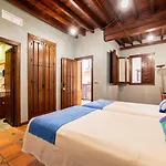 Hotel Del Toro Granada