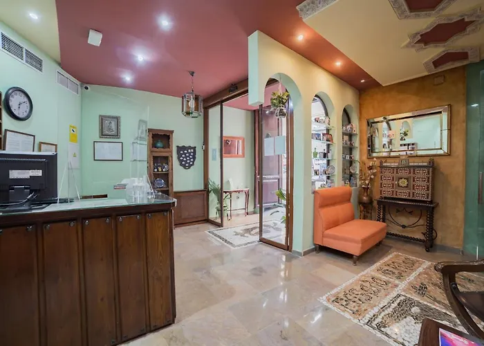 מלון Del Toro 3*