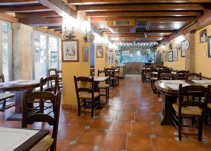 מלון Del Toro 3*