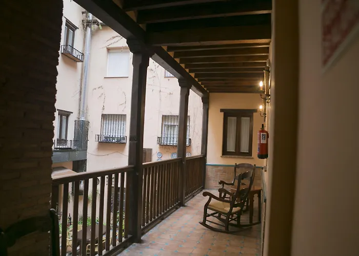 מלון Del Toro 3*